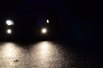 Licht in die Dunkelheit bringen - Verkehrsunfall und Fahrzeugtechnik